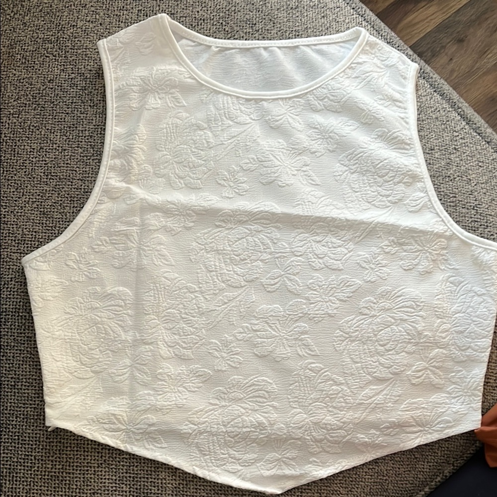 Elegant White Sleeveless Top